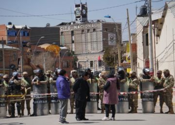 Defensa activa comité de crisis para atender a afectados por explosiones en Viacha