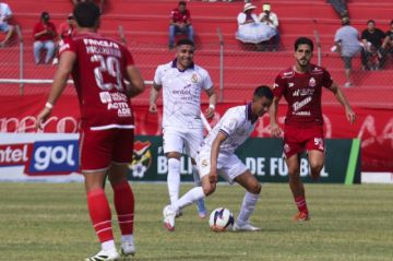 Real Potosí arranca un empate en Montero