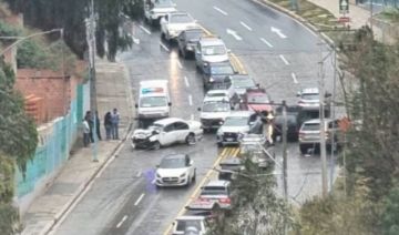 La Paz: Dos personas resultan heridas en choque multiple