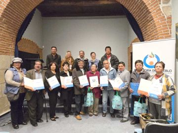 Alistan graduación de adultos mayores promotores de derechos humanos