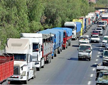 Tres sectores en apronte y advierten “convulsión”