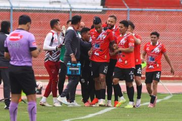 Nacional golea y sube al séptimo lugar en la tabla