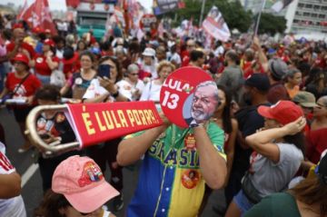 Lula da Silva moviliza a sus bases con marchas en varias ciudades de Brasil 