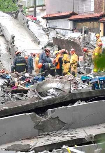 Se desploma un edificio y mueren dos bolivianas
