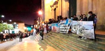 El magisterio urbano ratifica marcha de cacerolas vacías