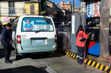 YPFB descarta cambios en el precio de las gasolinas y pide evitar la especulación 