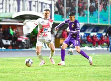 Nacional y Real Potosí se retan en un clásico a muerte
