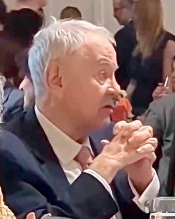 Gonzalo Sánchez de Lozada pide unidad para superar la crisis