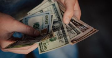 Gobierno prevé primeros desembolsos del crédito del FMI en dos semanas