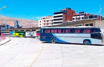 Baja afluencia de pasajeros  obliga a disminuir precios      