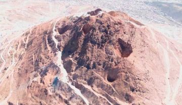 Una reciente foto muestra el deterioro de la montaña.