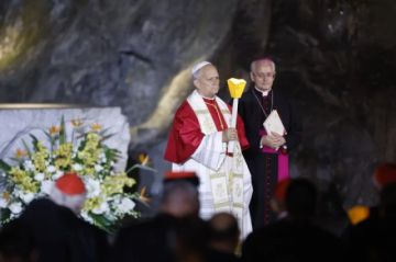 El papa León XIV se solidarizó con las víctimas de @_usos por parte del clero en Francia
