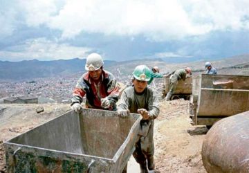 La economía minera  crece por precio y el  alza de la producción