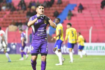 Los realistas celebran uno de los goles.