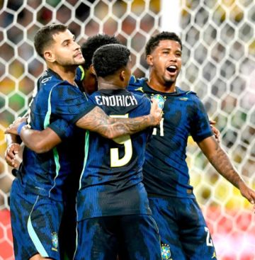 Brasil se desató y derrotó a Australia en Sídney