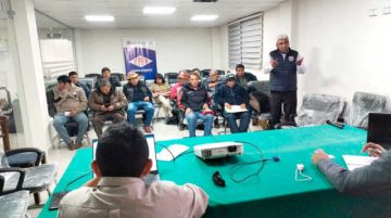 Sin reservas de combustible, Potosí sigue sin normalizar la venta de gasolina gasolina: Potosí