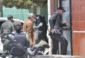 Destituyen a fiscal que tomaba declaraciones al exfiscal general Roger Mariaca