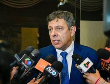 Ávila sugiere a Urioste devolver la credibilidad a la Fiscalía y pide apoyo de la población