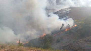 Cochabamba analiza declarar alerta roja por incendios y confirma un fallecido