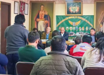 Choferes y ATT reinician diálogo por los pasajes interdepartamentales
