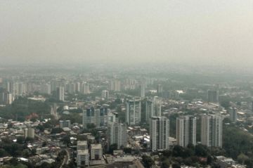 Los incendios cubren de humo a Manaos, la principal ciudad de la Amazonía de Brasil