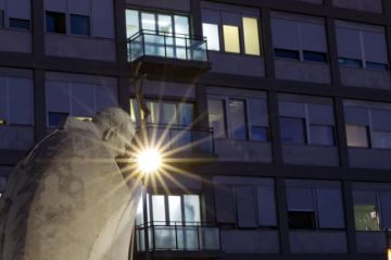 El Papa pasa su primera noche tranquilo tras ser operado de un tumor en el pulmón
