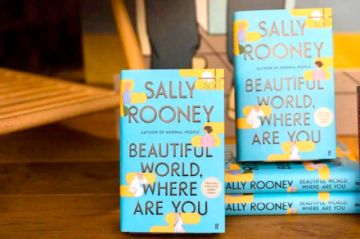 Sally Rooney se ve forzada a no vender en Reino Unido 