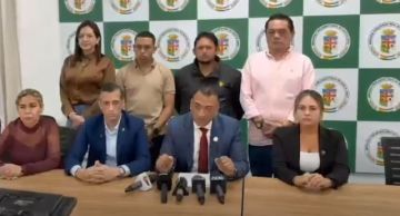 UIF denuncia red de extorsión de anteriores gestiones vinculada con Roger Mariaca