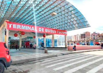 Baja demanda obliga  a rebajar pasajes en  la terminal de Potosí   