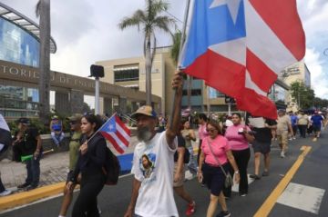 Puerto Rico: Ciudadanos protestan en las calles por el precio de la luz y apagones constantes