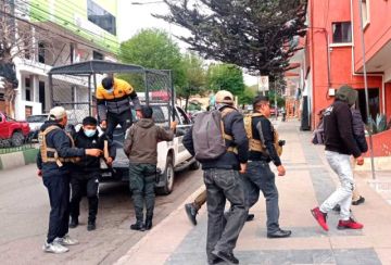 Dos policías terminan en prisión por facilitar celulares a Marica