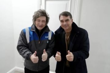 El papel del Gobierno de Milei en la fuga de Flávio Bolsonaro a través de Argentina