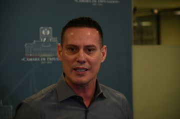 Diputado López solicita audiencia a la Embajada de EEUU tras cancelación de su visa