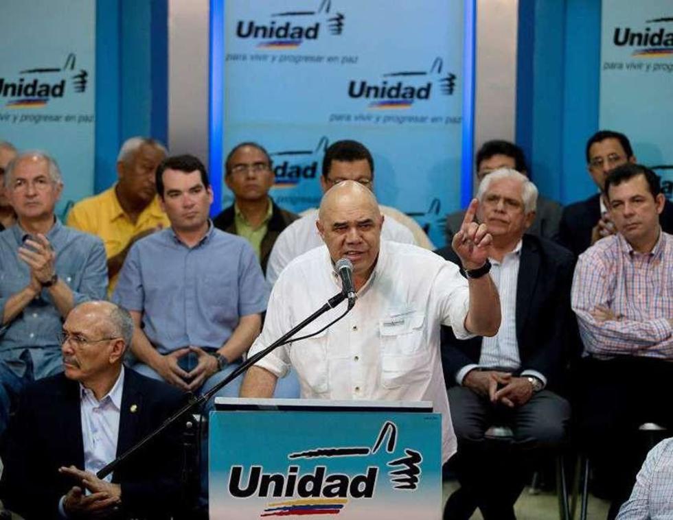 Oposición denuncia que tratan de anular firmas del revocatorio