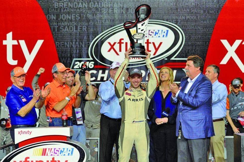 Suarez se convierte en el primer latinoamericano en ganar en NASCAR