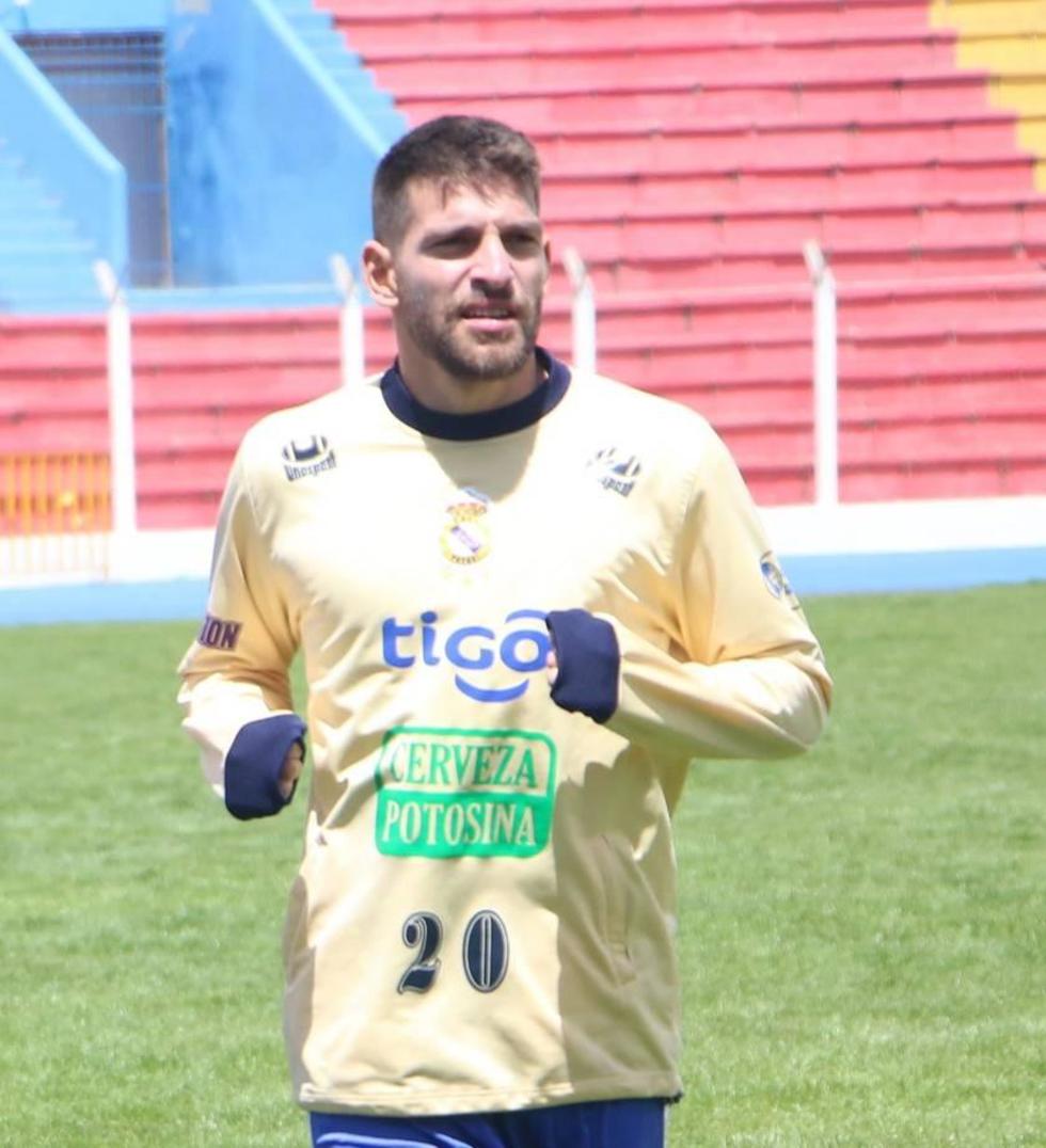 Rojano y Leaños demandan al equipo lila por sueldos