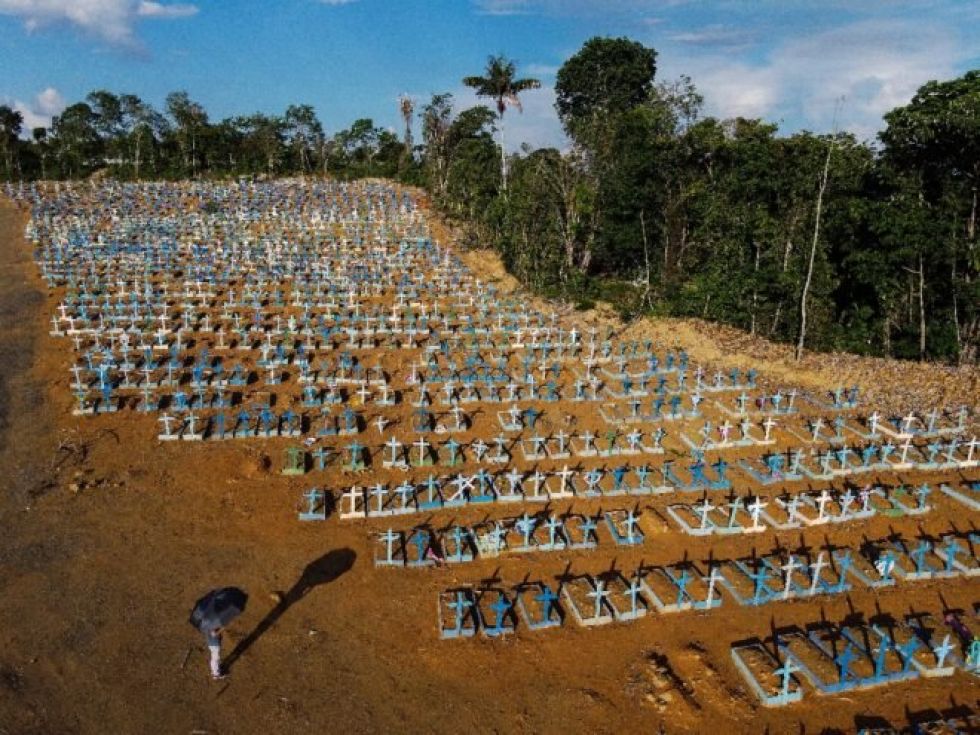 Brasil registra por primera vez más de 4.000 muertos por covid en 24 horas