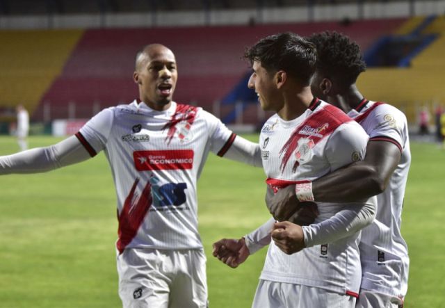 Nacional Potosí golea a Gualberto Villarroel en el inicio de los cuartos de final