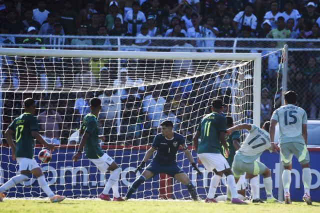 Bolivia amplía su sequía de triunfos, tras derrota ante México 