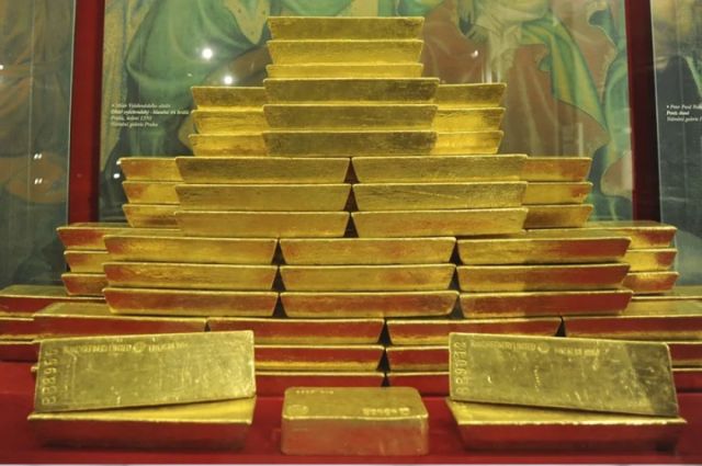 El oro supera los 5.100 dólares y el precio de la onza duplica su valor ...