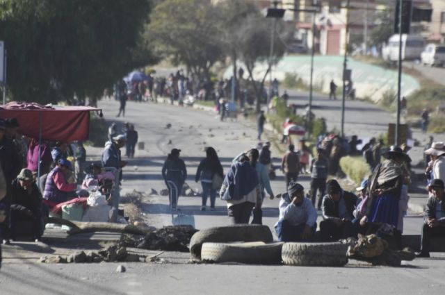 Los conflictos sociales vuelven a bloquear el fútbol boliviano
