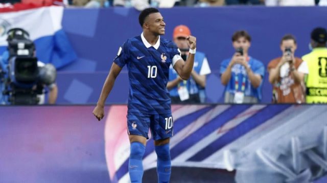 Francia rompe el muro paraguayo y avanza a cuartos de final