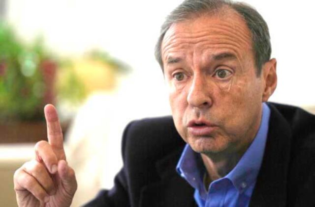 Tuto presenta propuesta para la reforma de la CPE