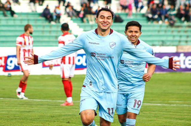Bolívar se mantiene firme en la cima del campeonato