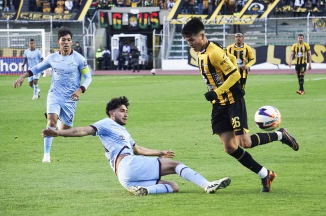Igualdad en el duelo entre The Strongest y Bolívar