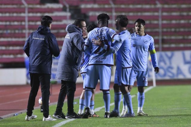 Con sufrimiento, Bolívar asegura su pase a los cuartos de final en La Copa