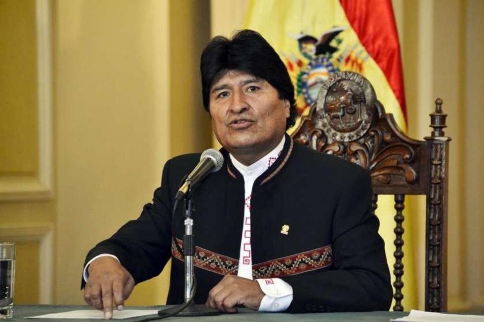 Evo dice no manipular su reelección vitalicia