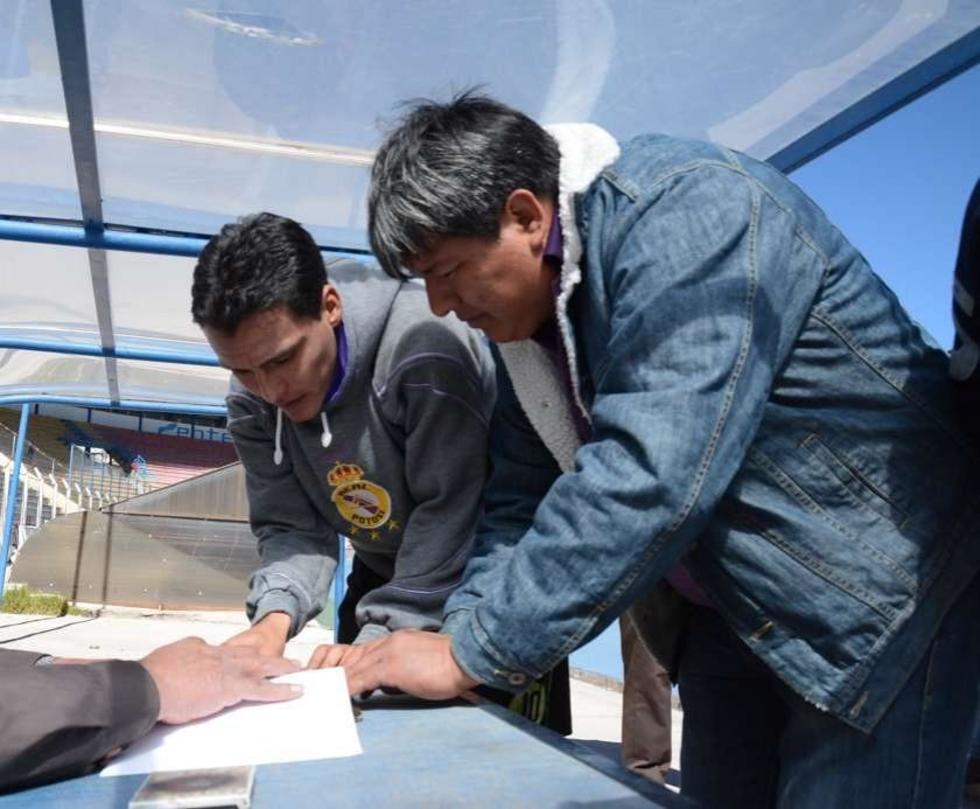 Loaiza decide retornar a filas realistas 
