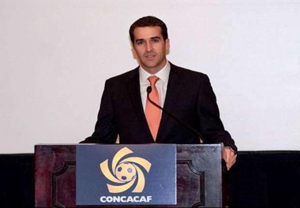 Concacaf despide al secretario general Enrique Sanz