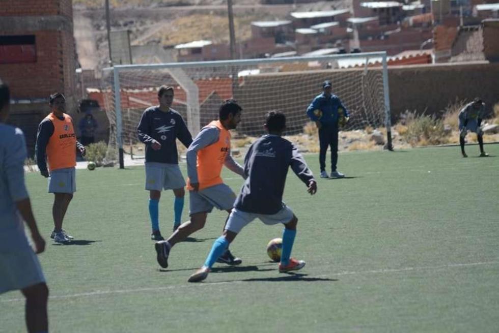 La banda roja tendrá hoy un partido de prueba